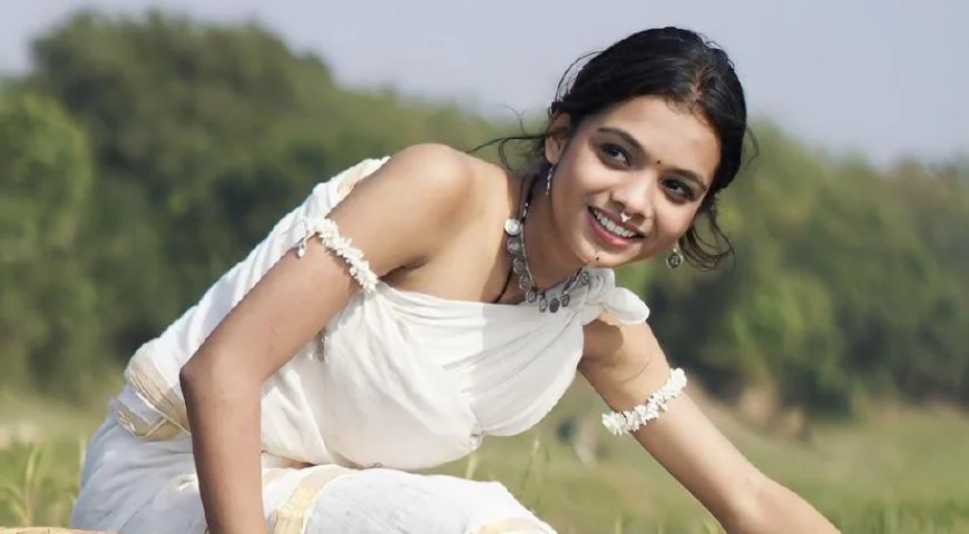 Lavanya Das: A Small Town Girl Whose Dance Made Her Viral