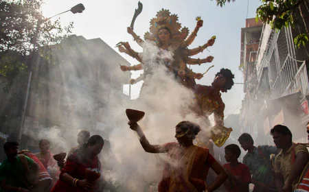 A Beginner’s Survival Guide to Kolkata Durga Pujo