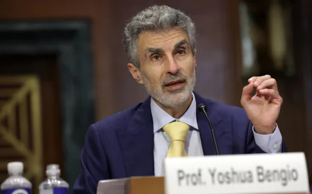 Sleeping With Machines: The AI Paradox That Haunts a Pioneer