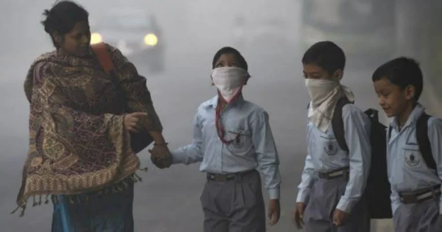 Poor AQI Forces Delhi Schools to Rethink Classrooms, Hybrid Learning Rolled Out