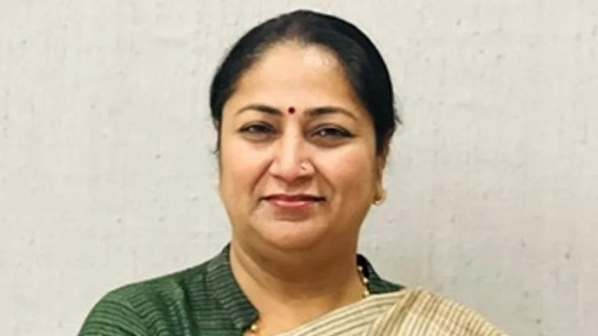 Delhi Marks First Anniversary with 500 New E-Buses, Unveils Strict Safety Framework After Fatal Accident